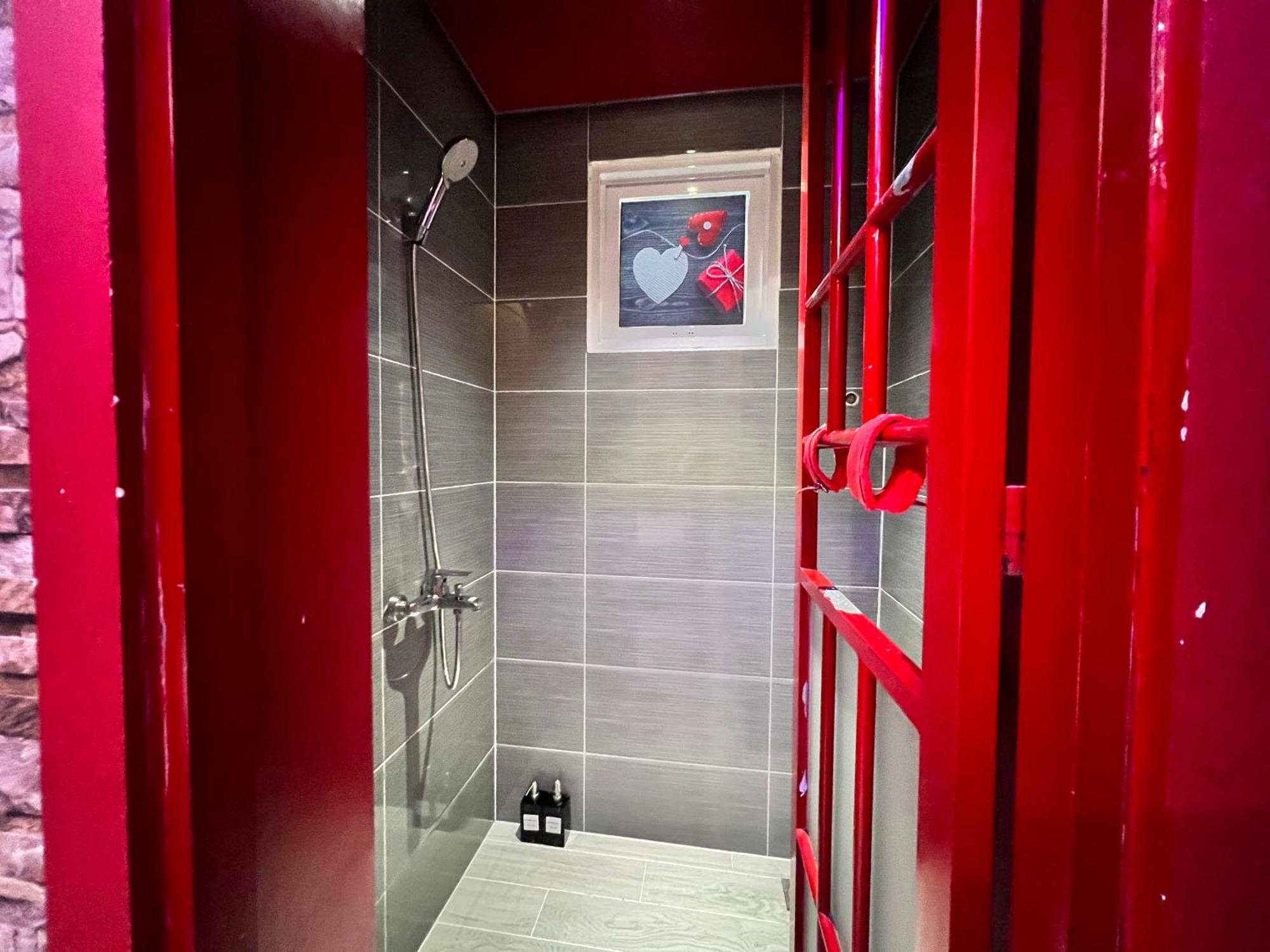 Loove Hotel - KháCh SạN TìNh Yeu Ho Chi Minh City Exterior photo